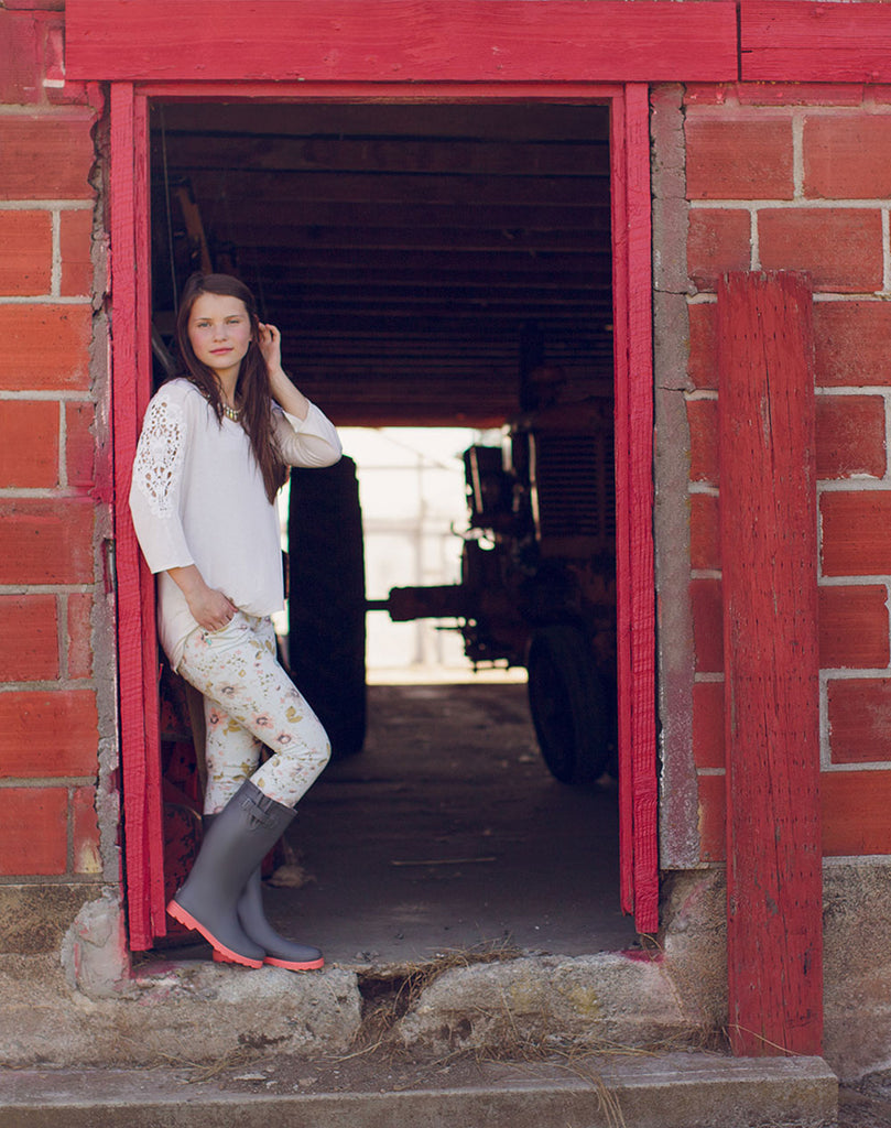 WOMEN’S RAIN BOOTS – OXBOW GRAYCORAL